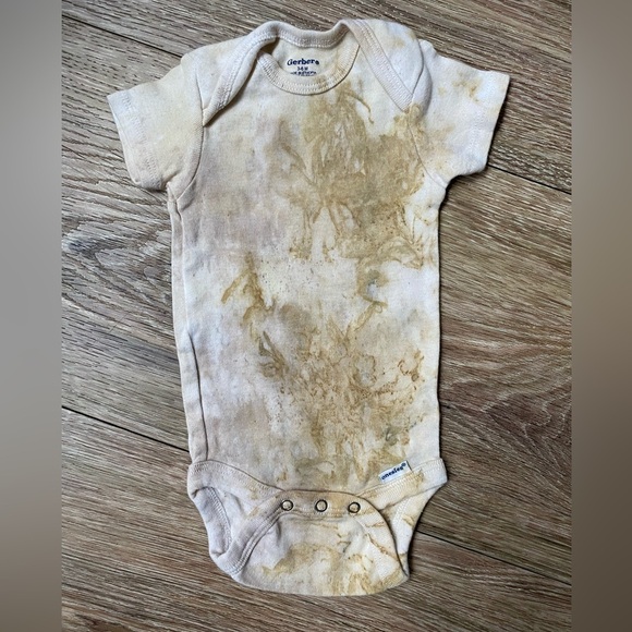 Handmade Organic Botanical Dyed Baby Onzies Cotton 0-9 Months - Picture 8 of 13